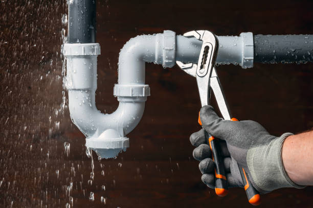 Professional Gas Line Repair technician working in Kohler, WI